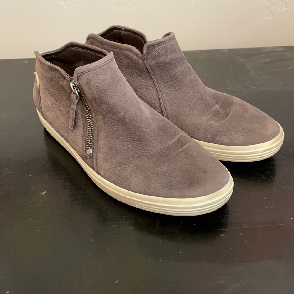 Ecco Soft 7 side Zip Bootie 10